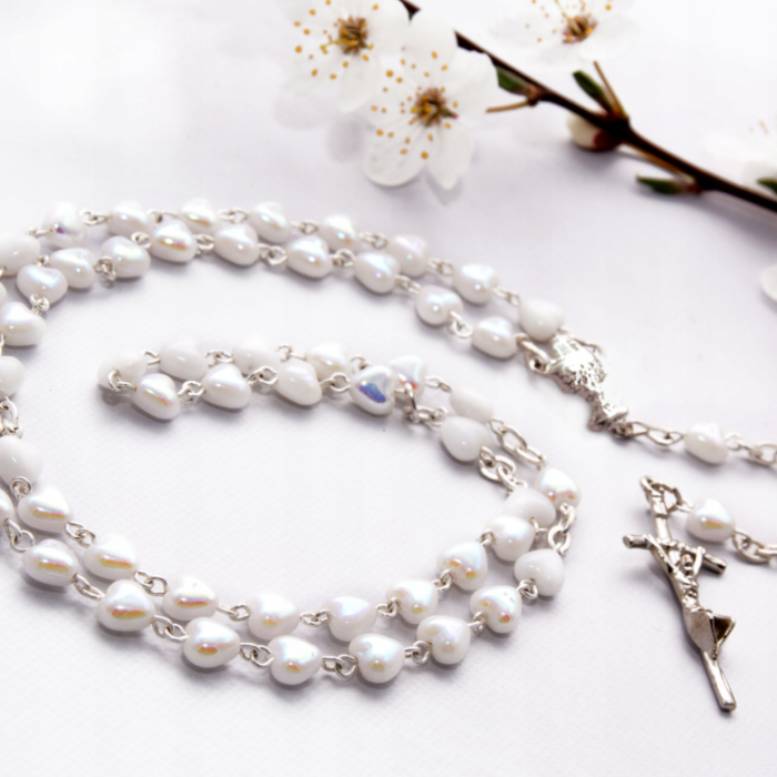 Rosary – Elegant Pearl-Effect Beads for First Communion or Baptism Gift